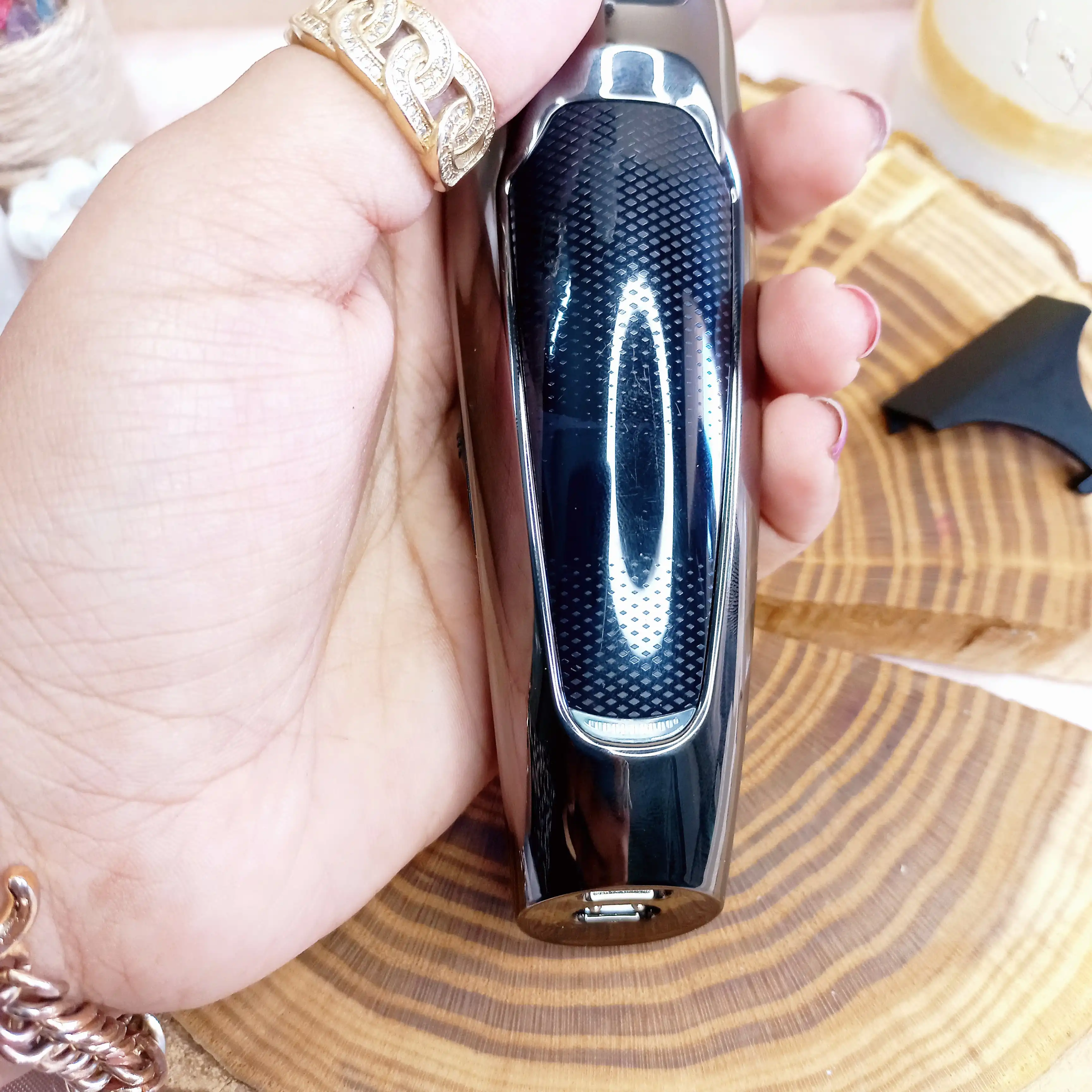 ماشین اصلاح موی سر و صورت وی جی ار مدل V-070