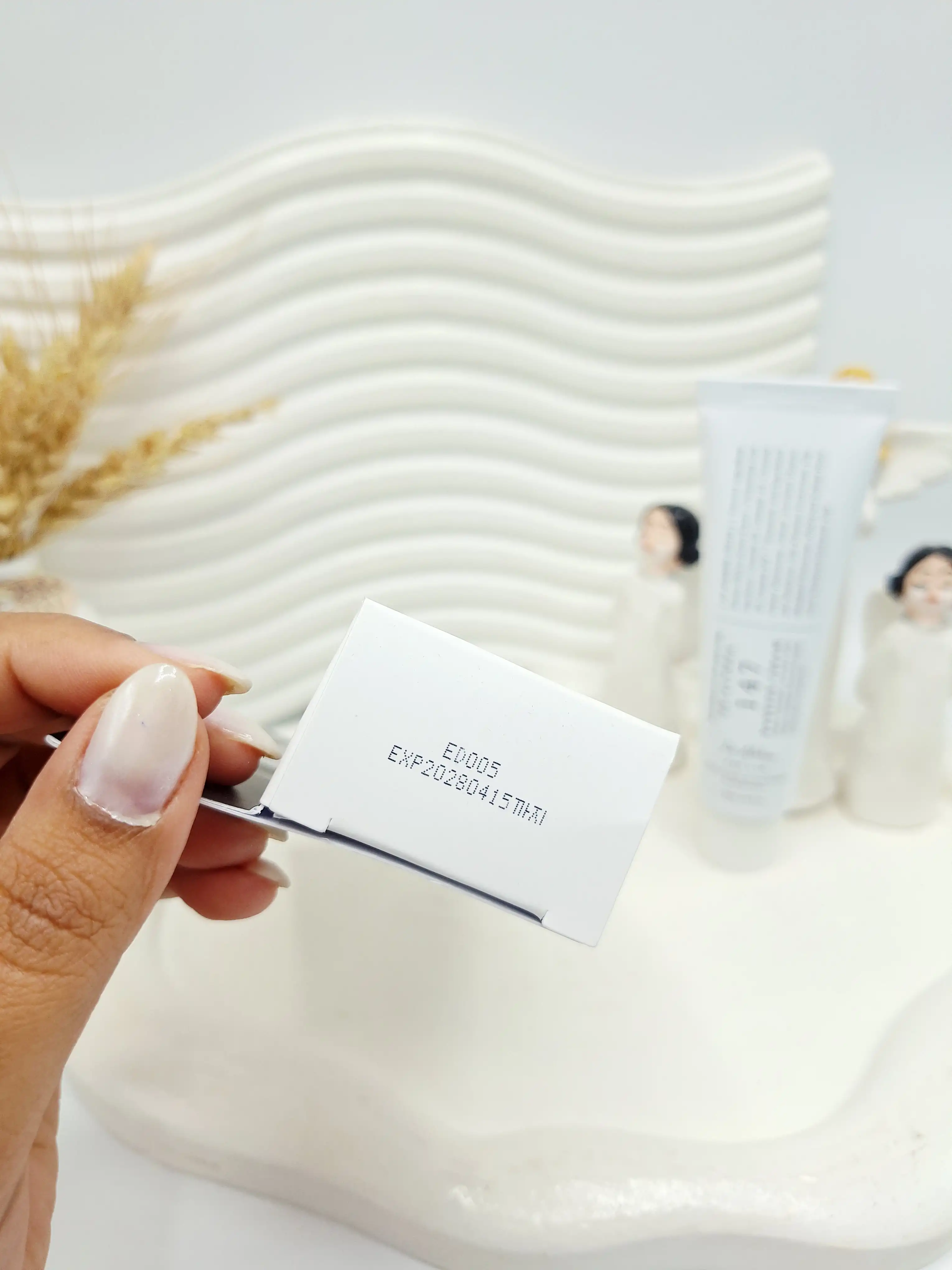 کرم مرطوب کننده و تقویت کننده صورت دکتر آلتیا اصل و اورجینال مدل 147 کد 1363