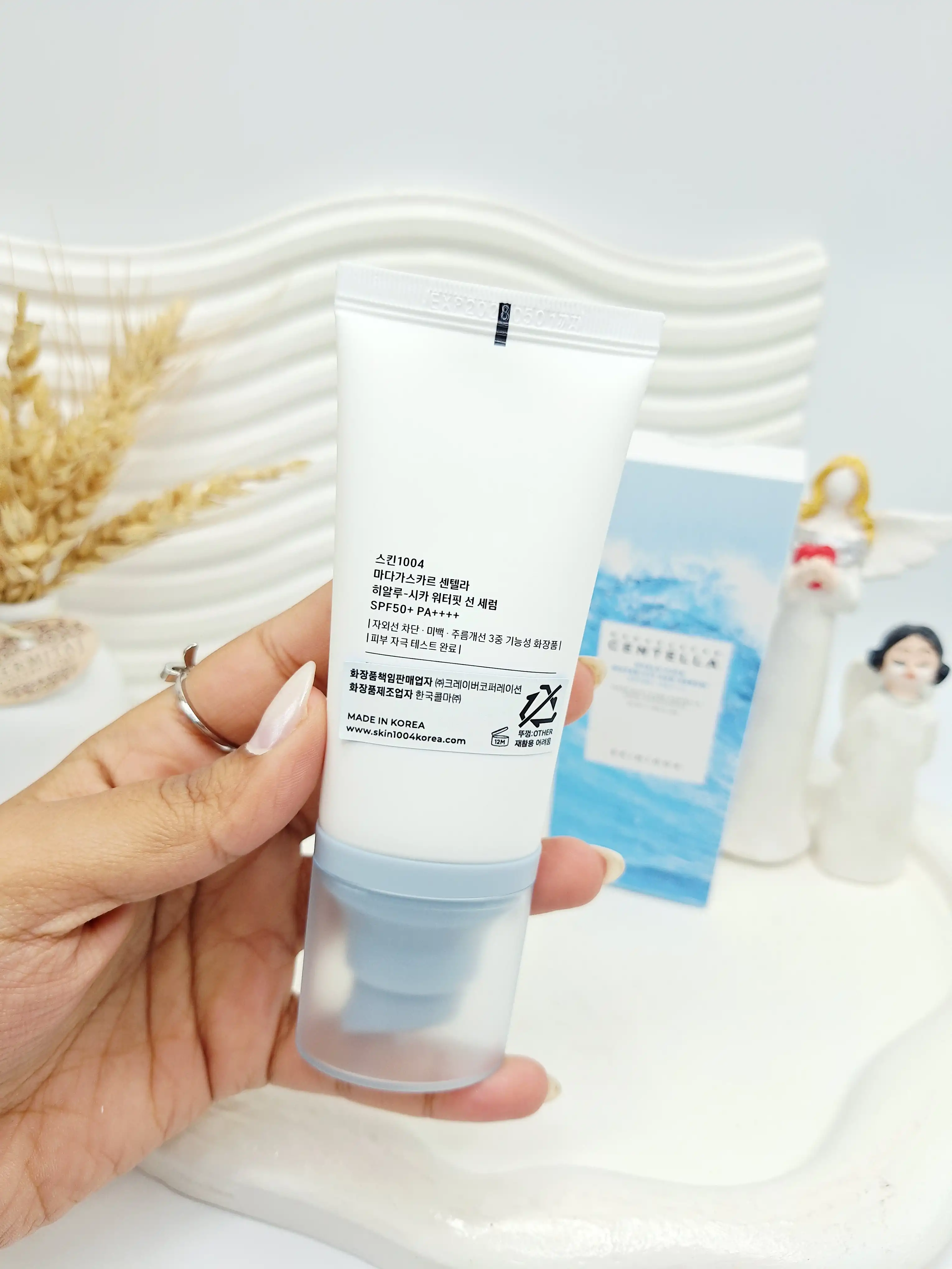 کرم ضد آفتاب بدون رنگ سنتلا +SPF 50 اصل و اورجینال کد 1592