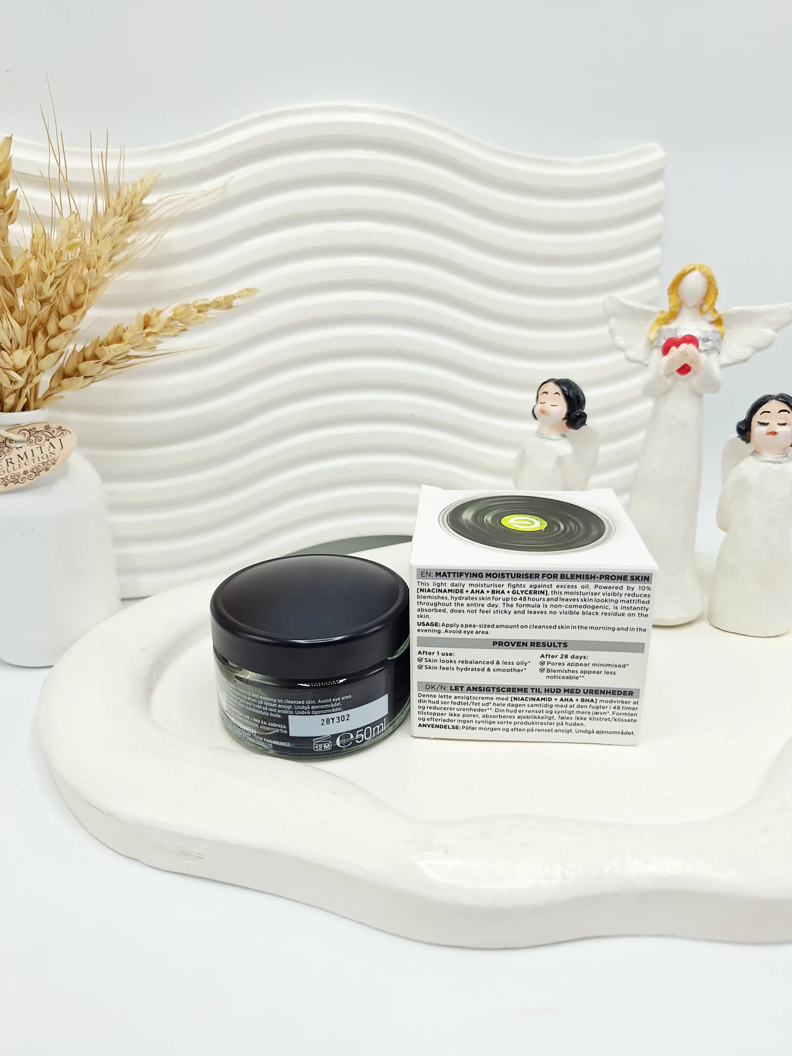 کرم آبرسان و مات کننده صورت گارنیر  کنترل کننده چربی پوست اصل و اورجینال کد 2880