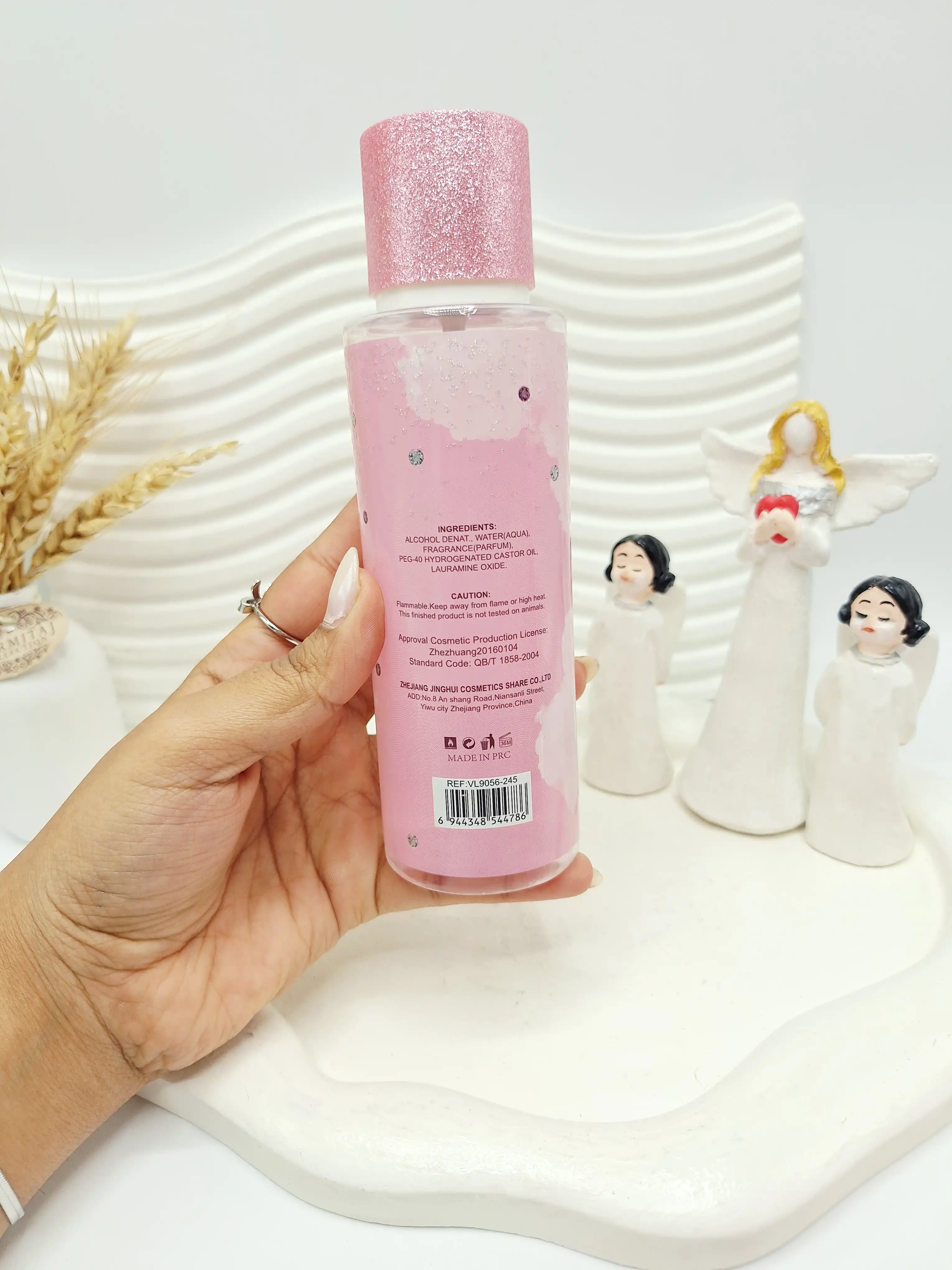 بادی اسپلش زنانه BELLA برند V.V.LOVE حجم 250 میل کد 4786