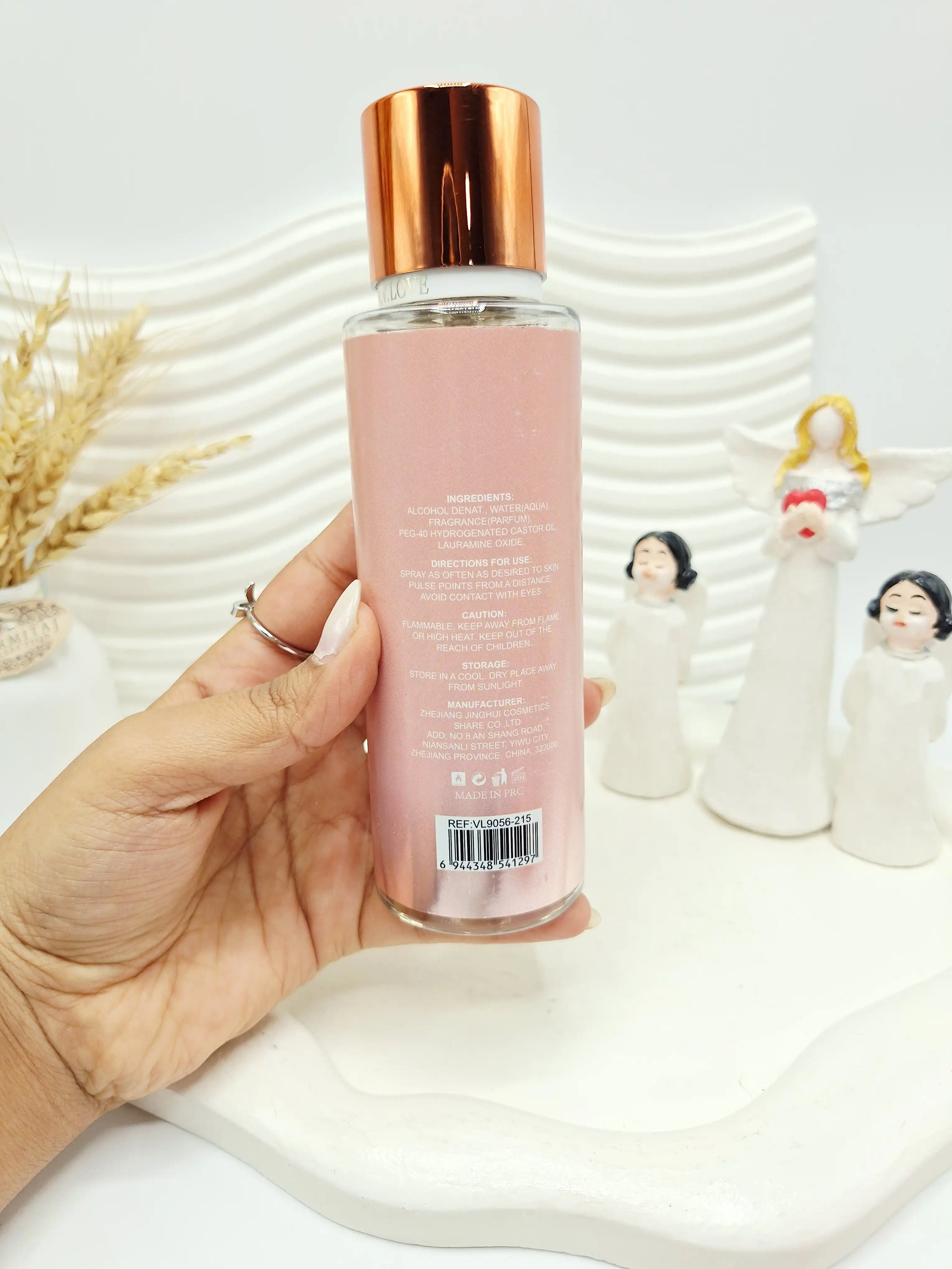 بادی اسپلش زنانه ROYAL SWEETY برند V.V.LOVE حجم 250 میل کد 1297