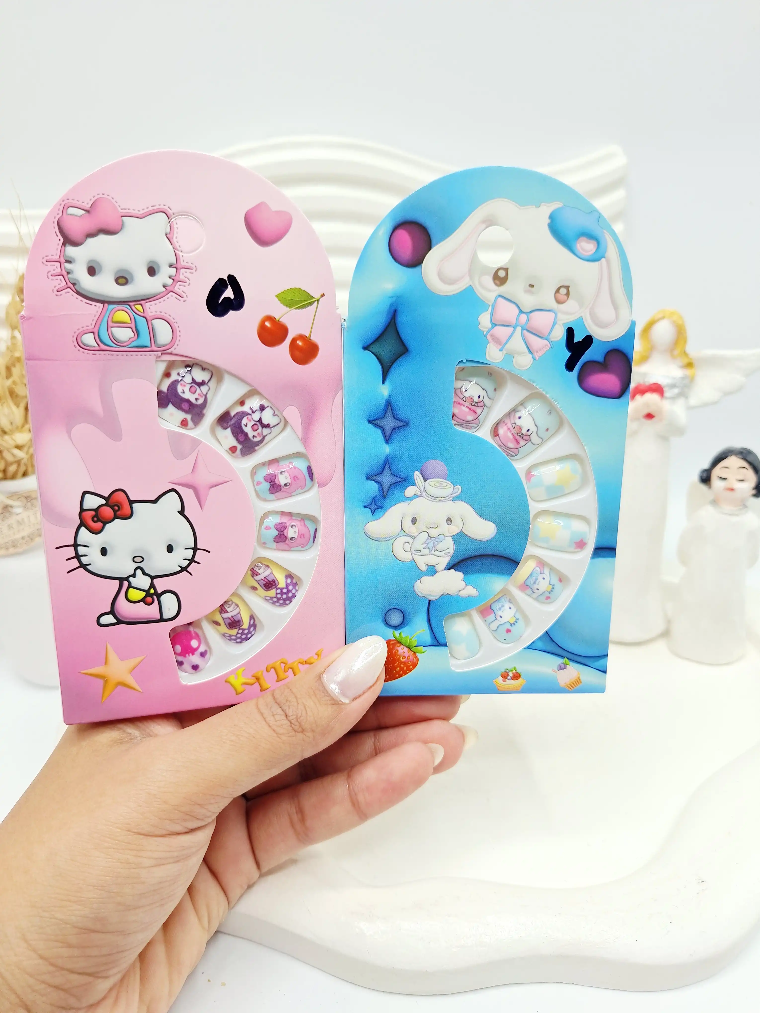 پک ناخن مصنوعی بچگانه طرح جعبه کارتونی ارسال طرح ناخن رندم کد 7329