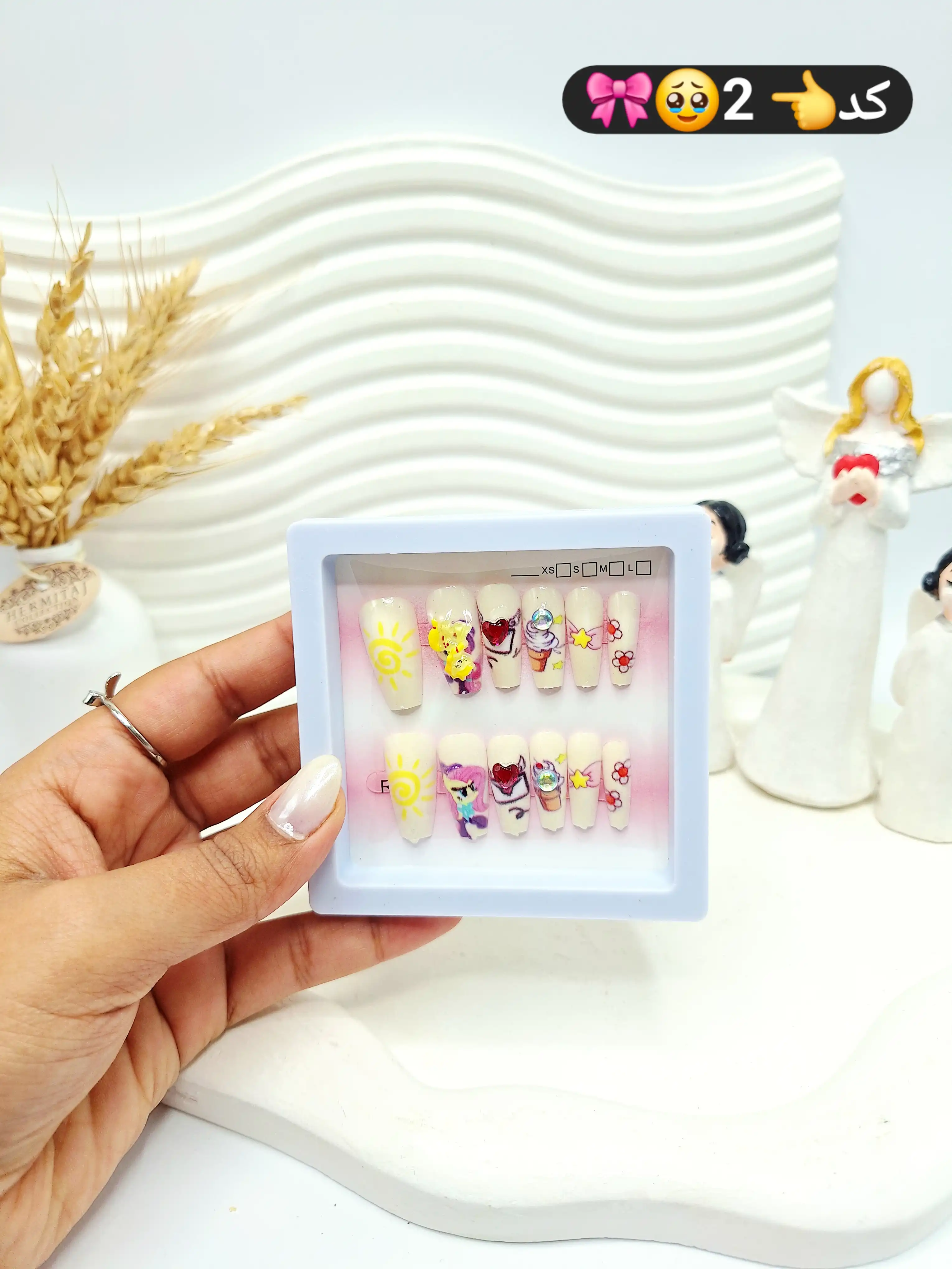 پک اختصاصی کامل ناخن مصنوعی طرح فانتری کیوت با چسپ ناخن دو طرفه (کیفیت تضمینی )