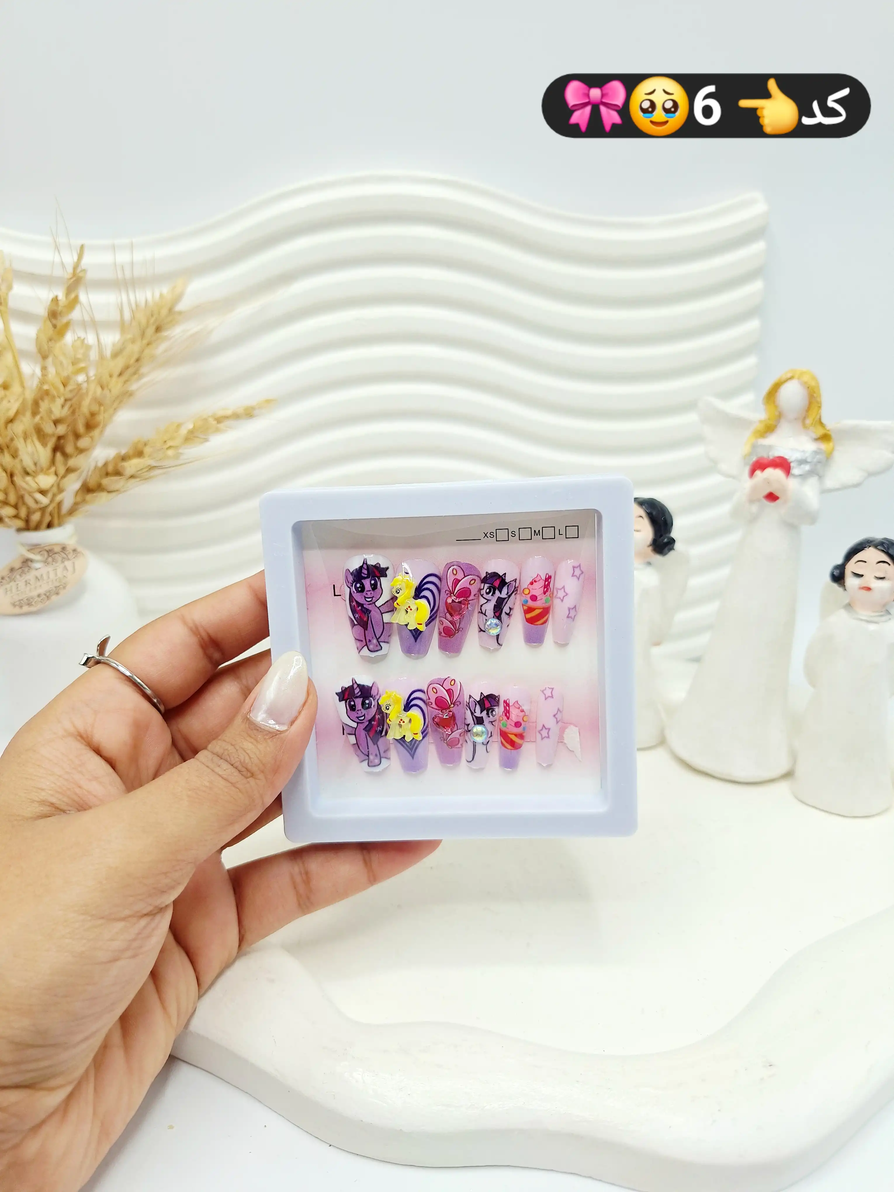 پک اختصاصی کامل ناخن مصنوعی طرح فانتری کیوت با چسپ ناخن دو طرفه (کیفیت تضمینی )